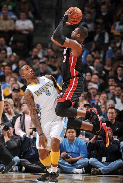 更打乱了球 更打乱了球