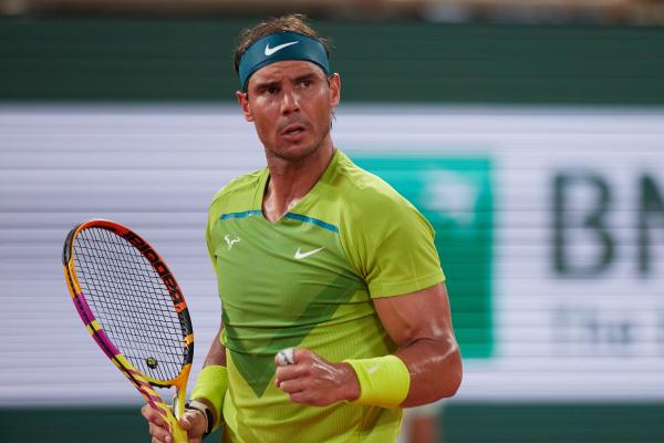 包括加拿大 包括加拿大