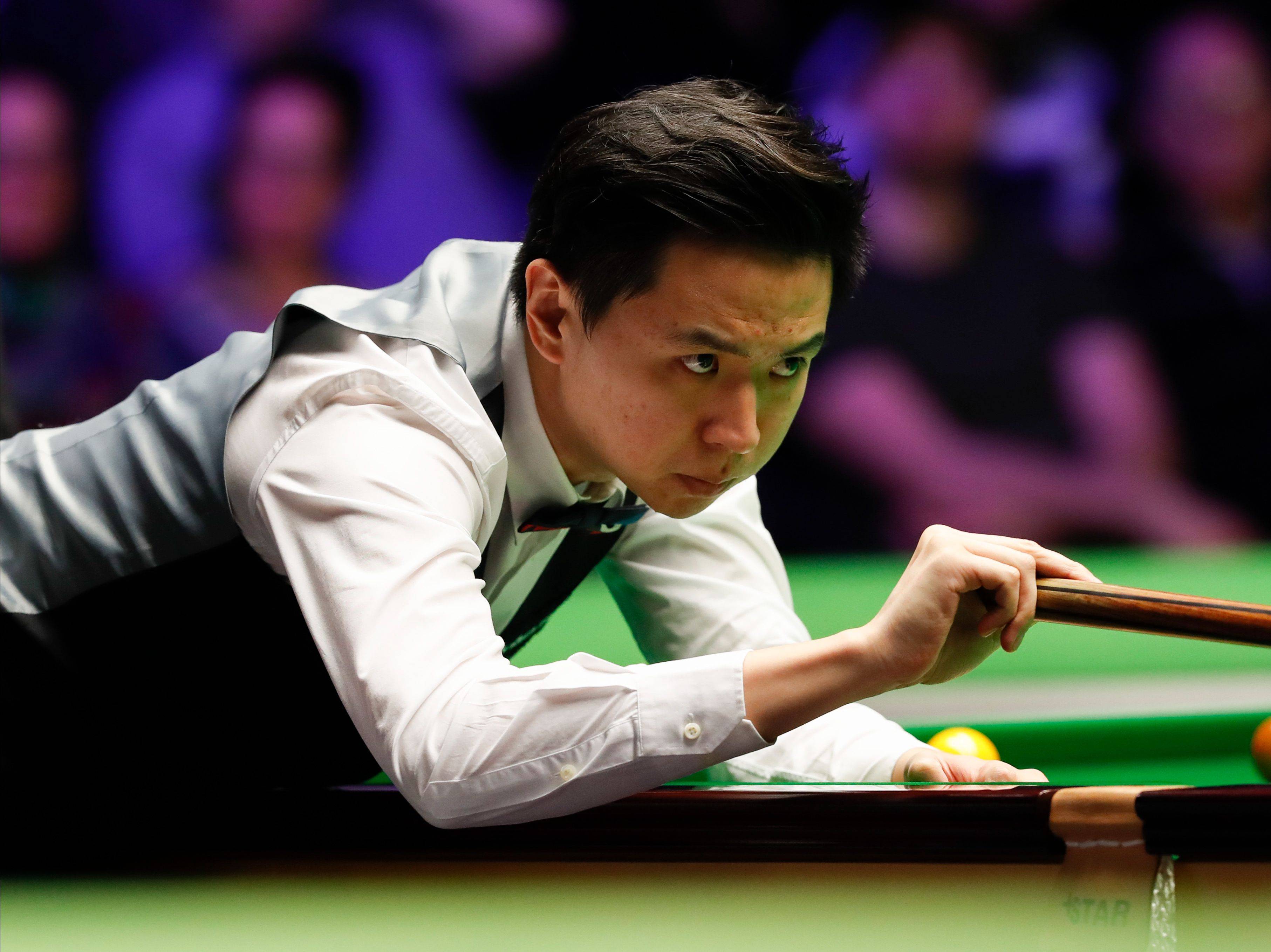 路进攻的深 路进攻的深