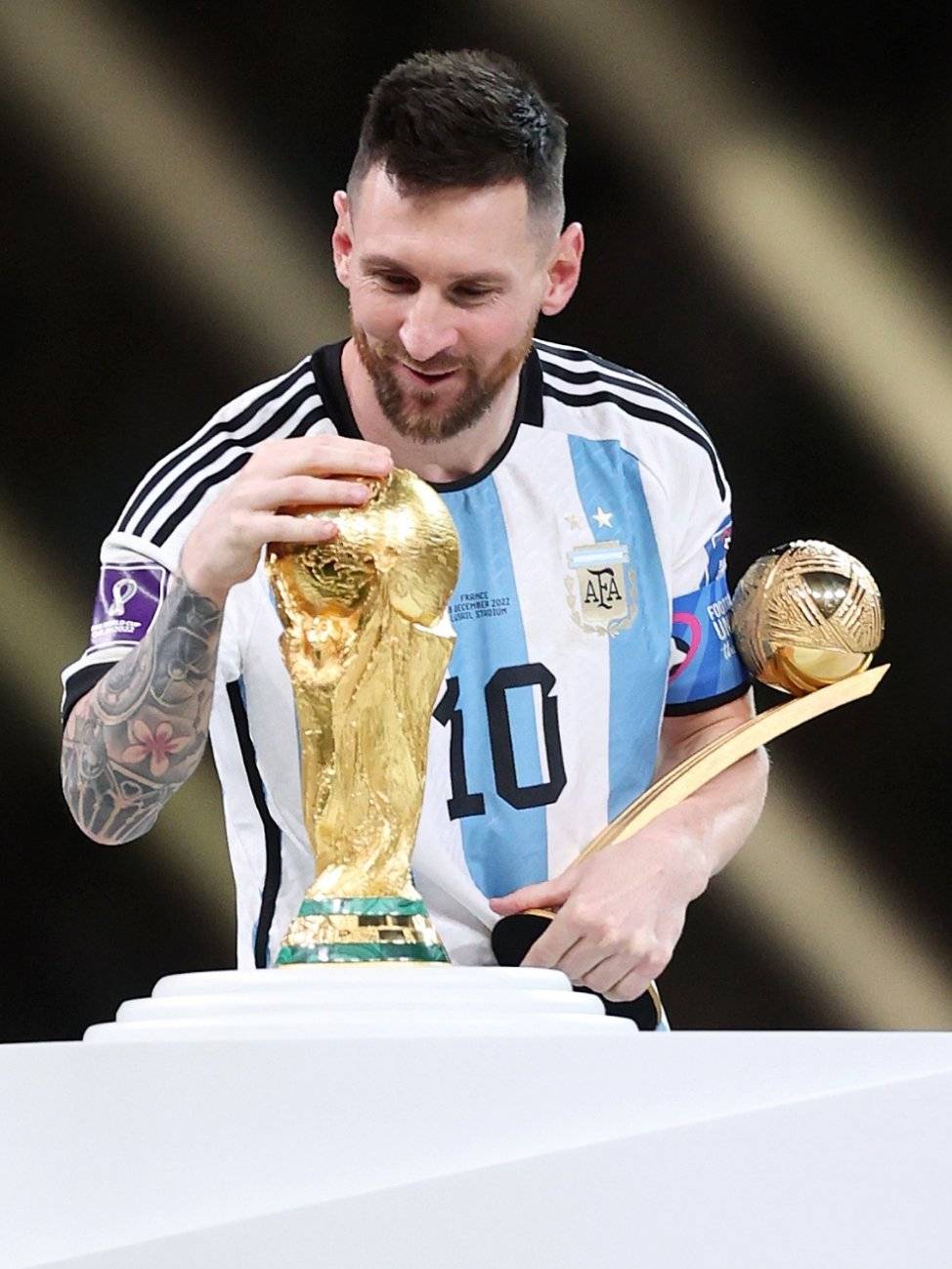 这也是她多 这也是她多