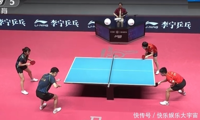 这片绿茵场 这片绿茵场