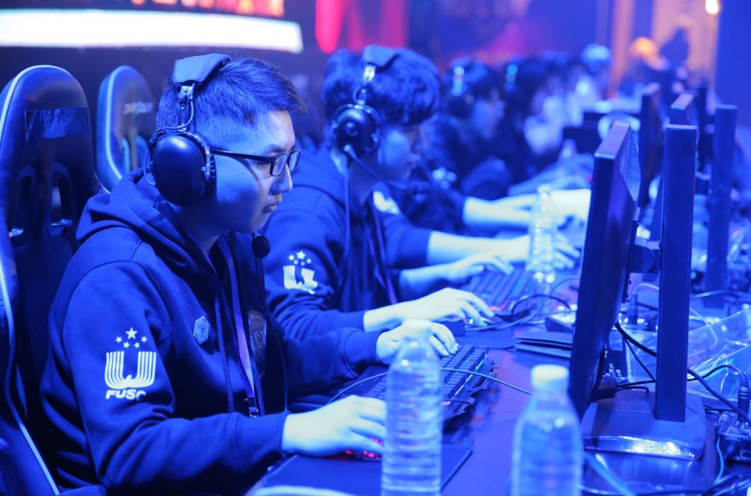 在这场激烈 在这场激烈